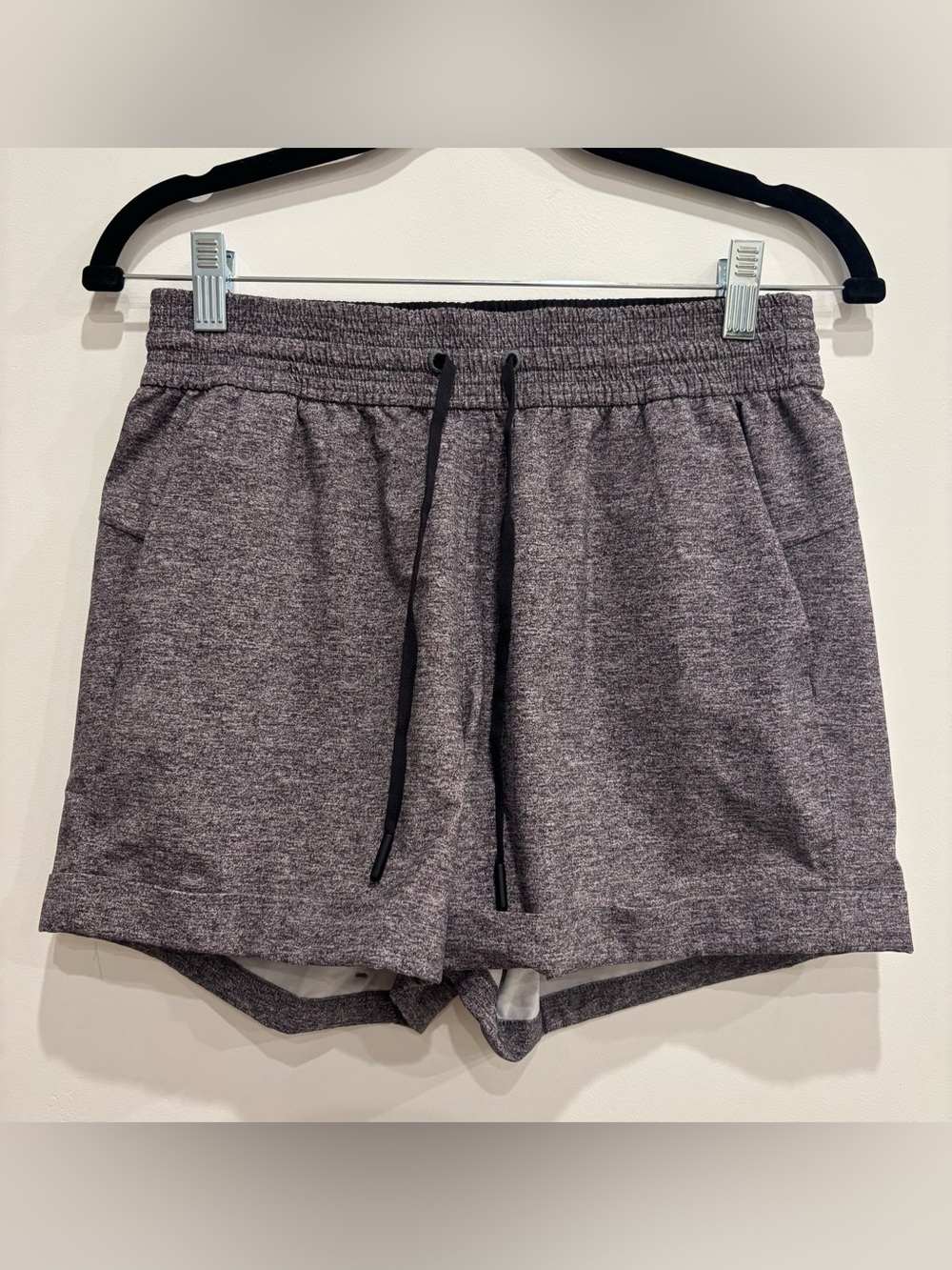 Lululemon Spring Breakaway Shorts in Heather Lux Multi Black 6 - Picture 3 of 6